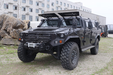 東風(fēng)四驅(qū)猛士CSK162_200馬力輕型防護型突擊車_4×4猛士專用車