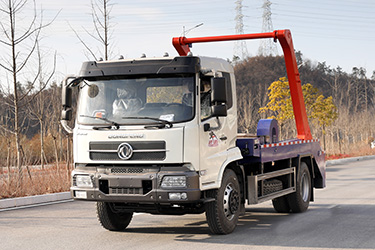 東風(fēng)12噸擺臂式垃圾車_4x2大容量環(huán)衛(wèi)垃圾車_碳鋼垃圾斗專用車改裝